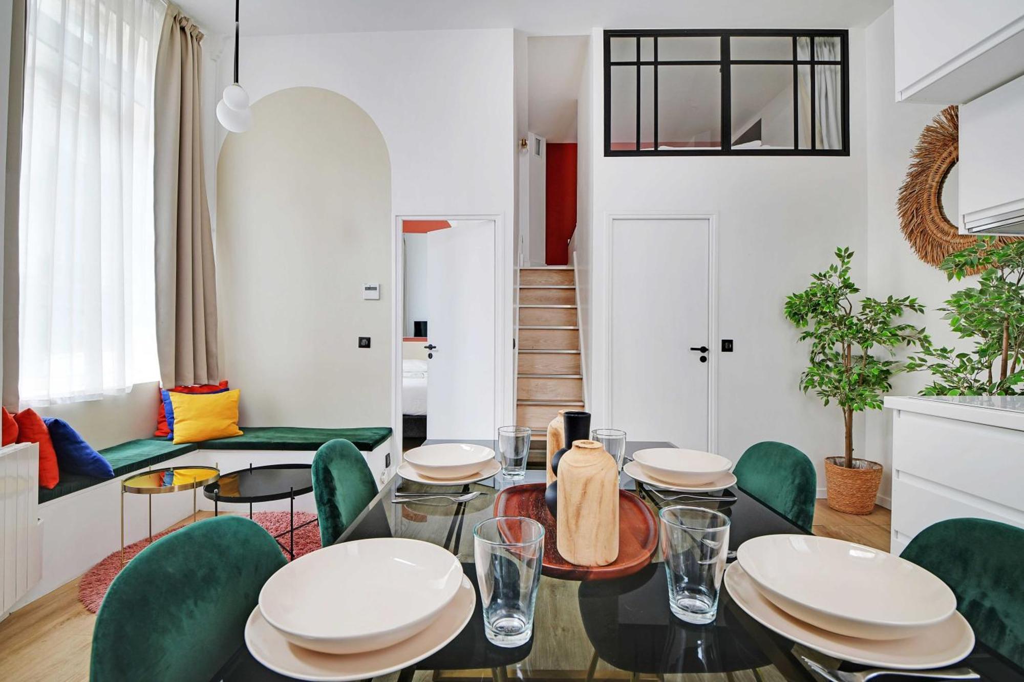 Charming 2br- 4p - Rochechouart Paris