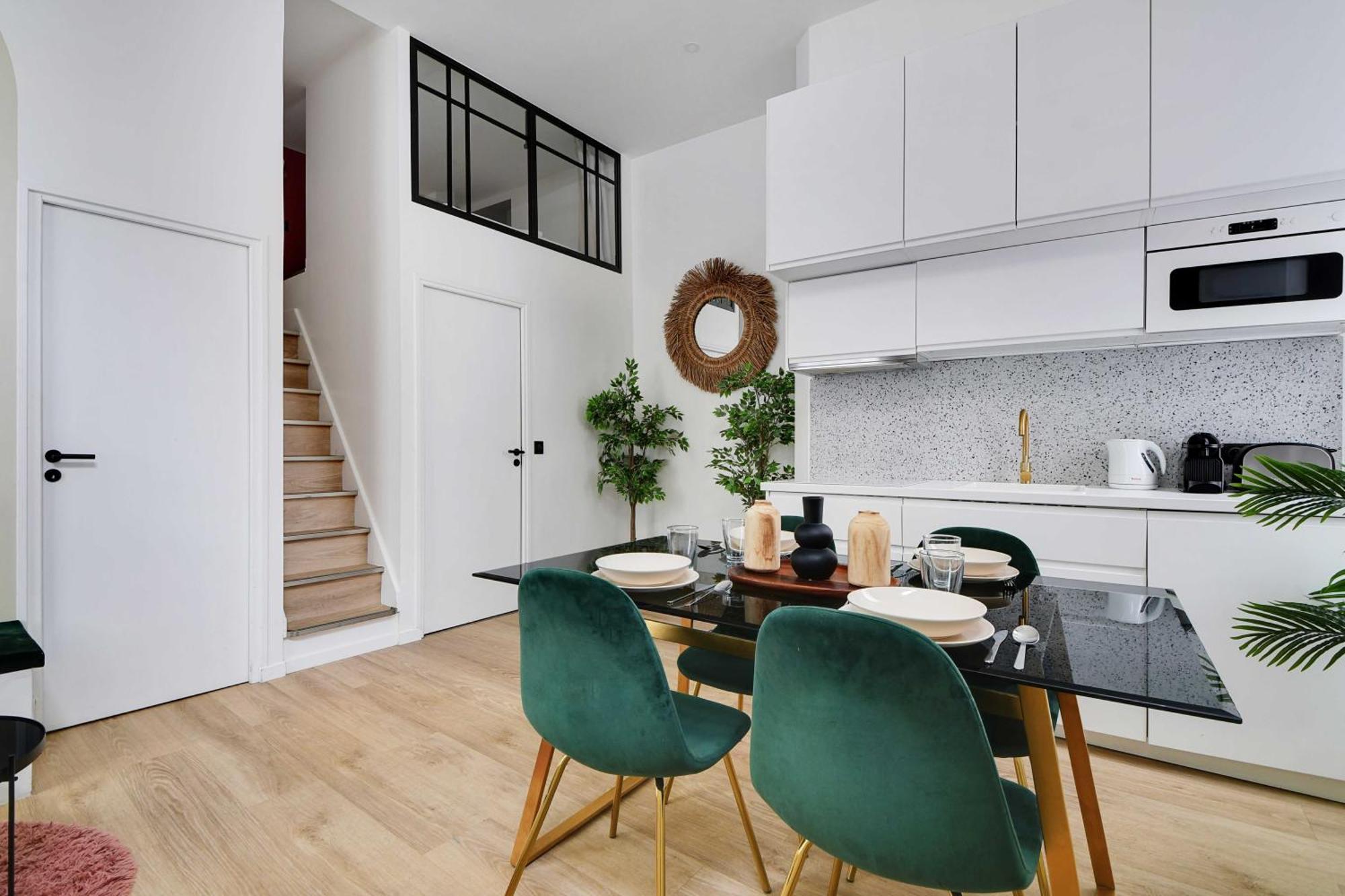 Apartment Charming 2br- 4p - Rochechouart Paris