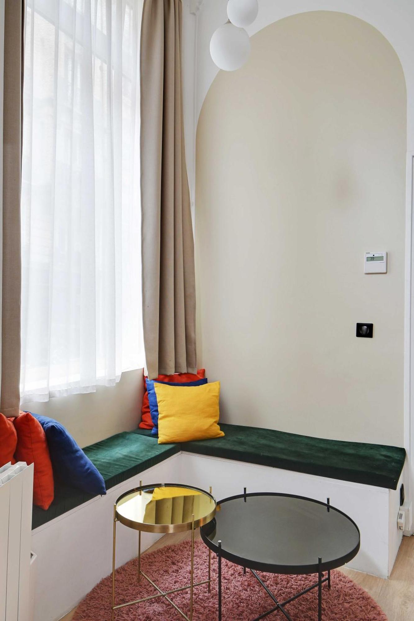 Charming 2br- 4p - Rochechouart Apartment *