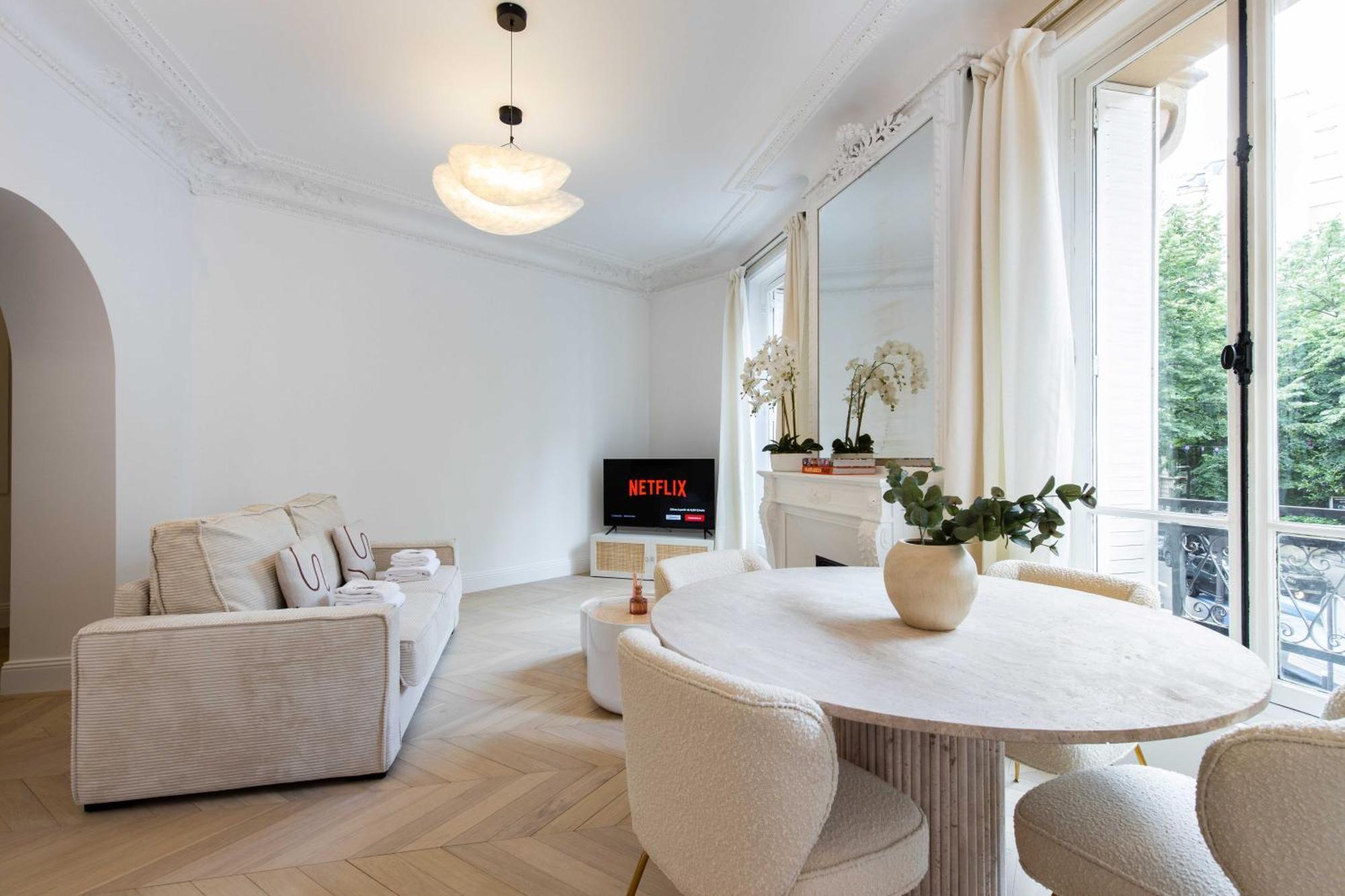Apartment Charming Flat - 2bd-6p - Eiffel Tower *