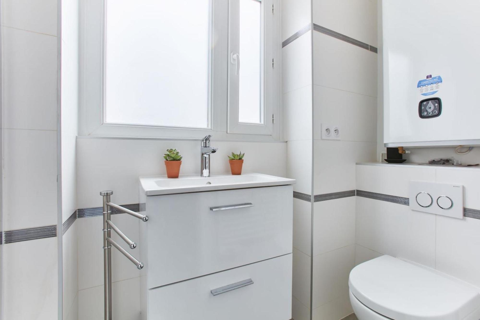 Appartement Montmartre & Sacre-coeur Basilica - 1br - Cityapartmentstay *