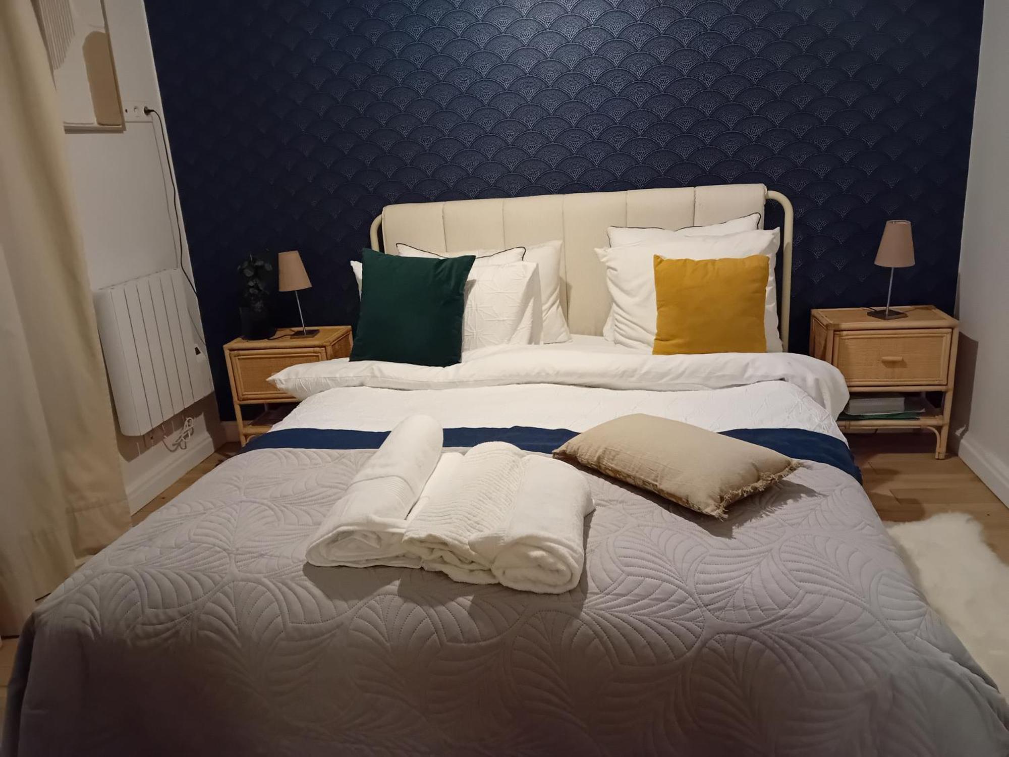 Center Paris, Amusing2bed Room,68sqm-5 Mins Eiffel Tour And Louvre Meusm ,gare Montparnasse ,front Metro Appartement *