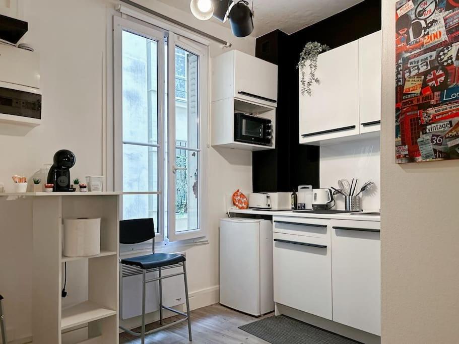 Cocon Urbain Proche Canal Saint-martin Apartment