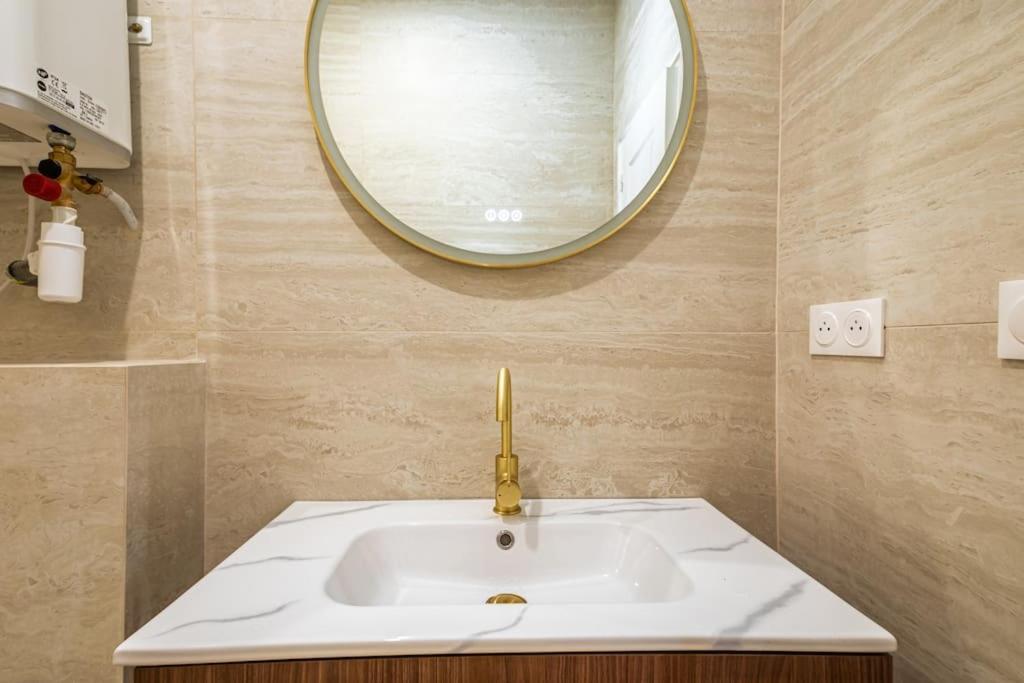 Apartment Lumineux Neuf Arc De Triomphe Paris