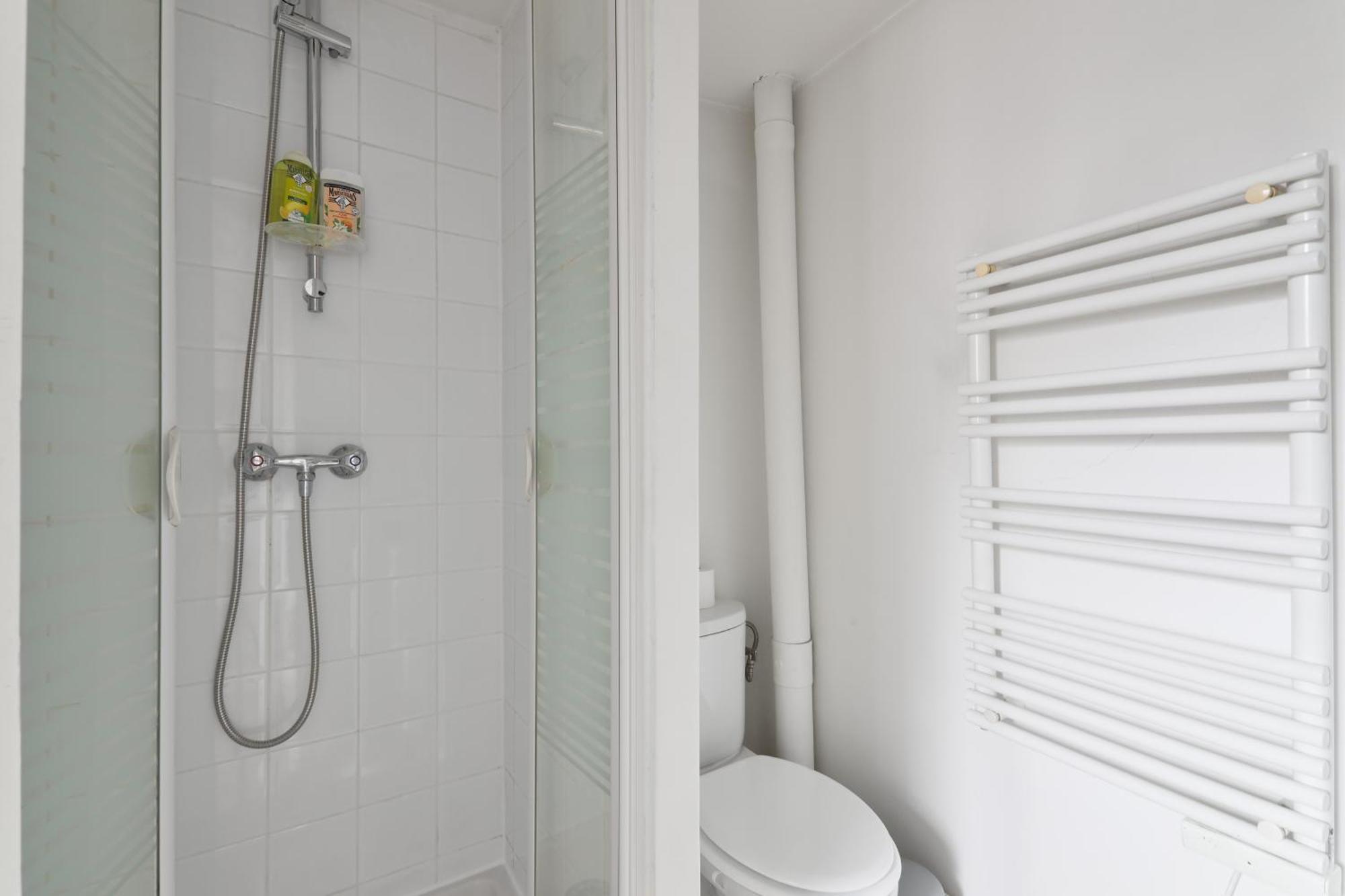 - Quartier Champs-elysees 5 * Paris