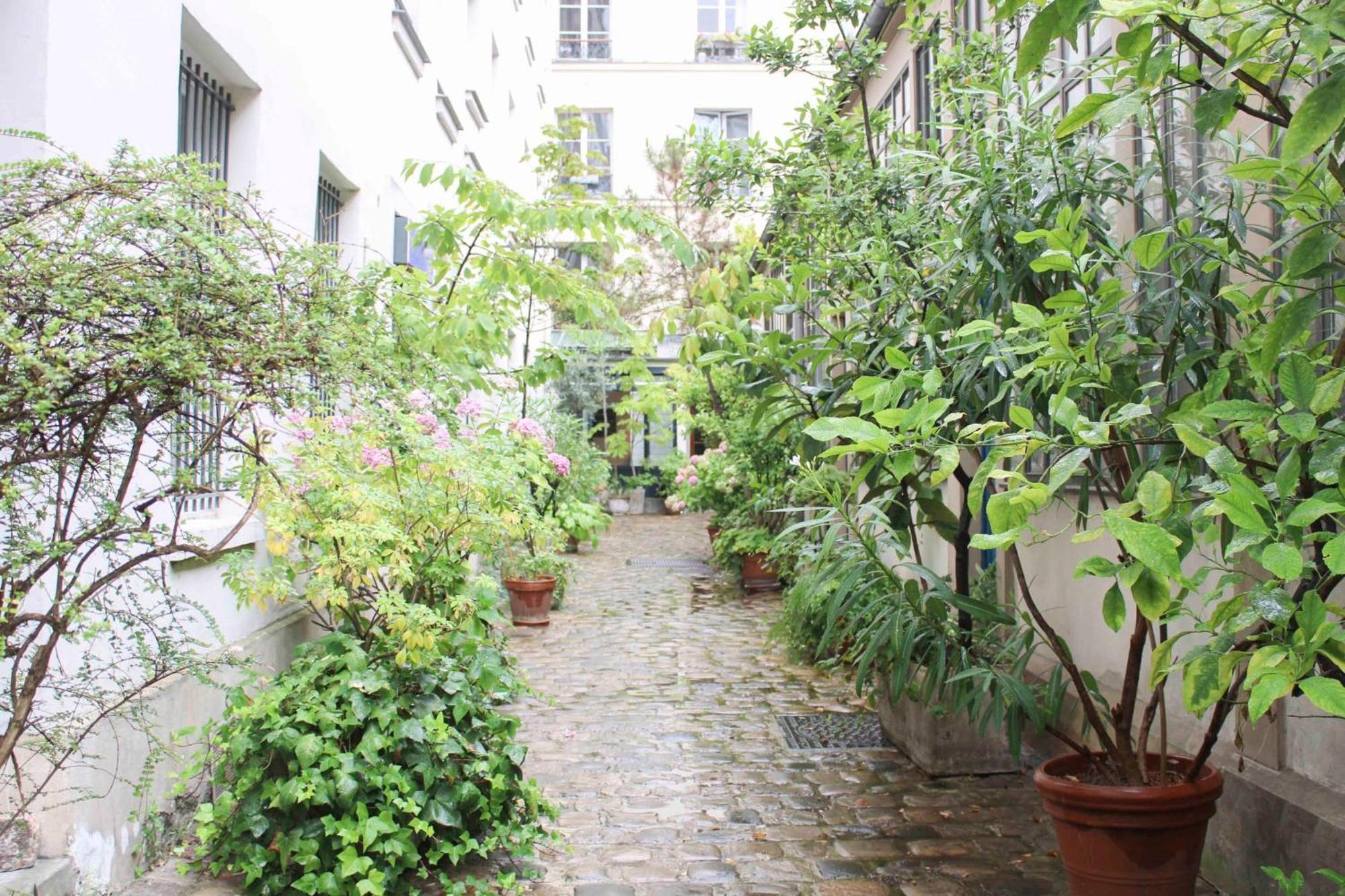 Charming 2-room In The Heart Of *