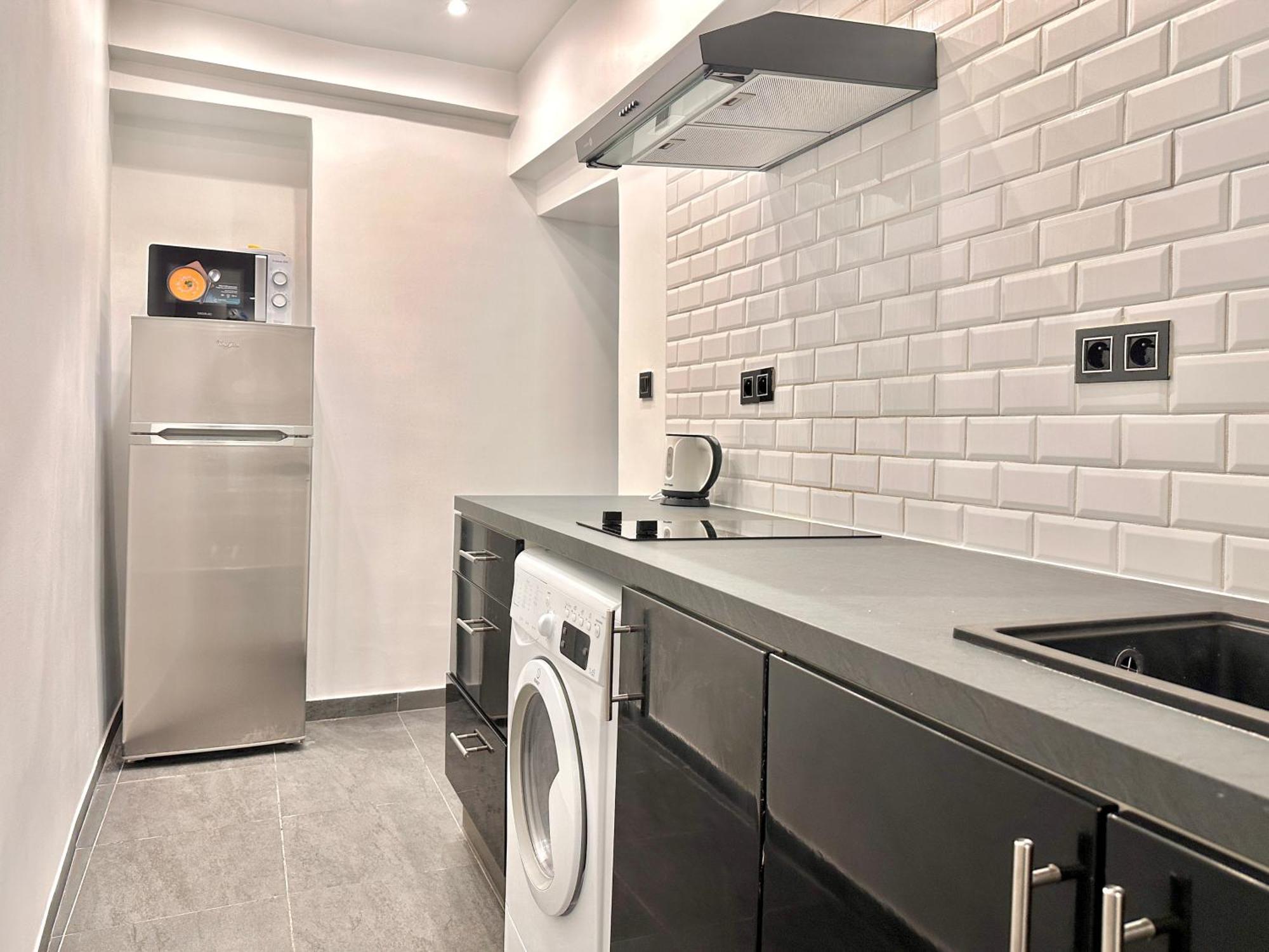 Bed & Breakfast Cozy Near Marais On Rue Trousseau *