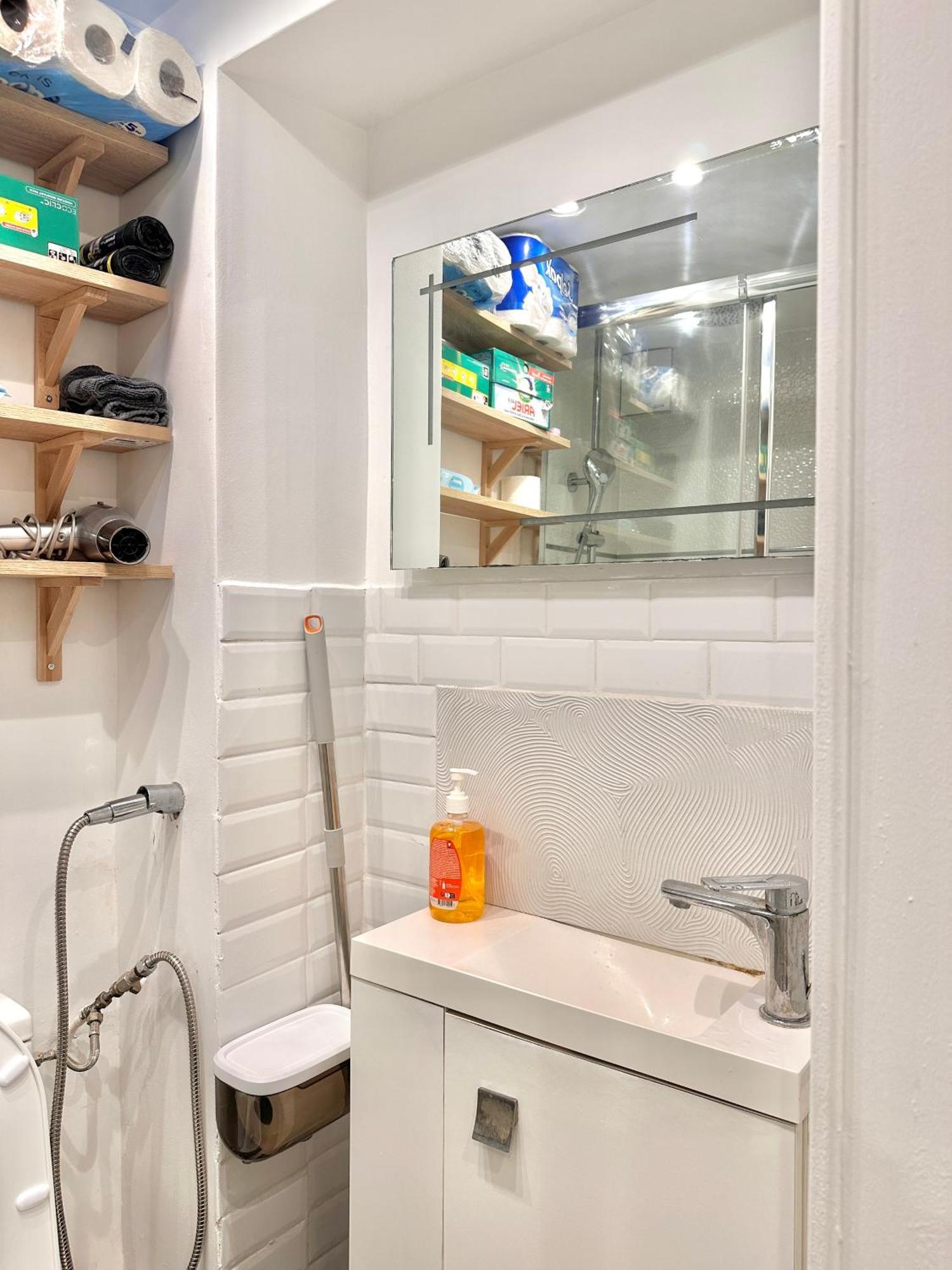 Bed & Breakfast Cozy Near Marais On Rue Trousseau Paris