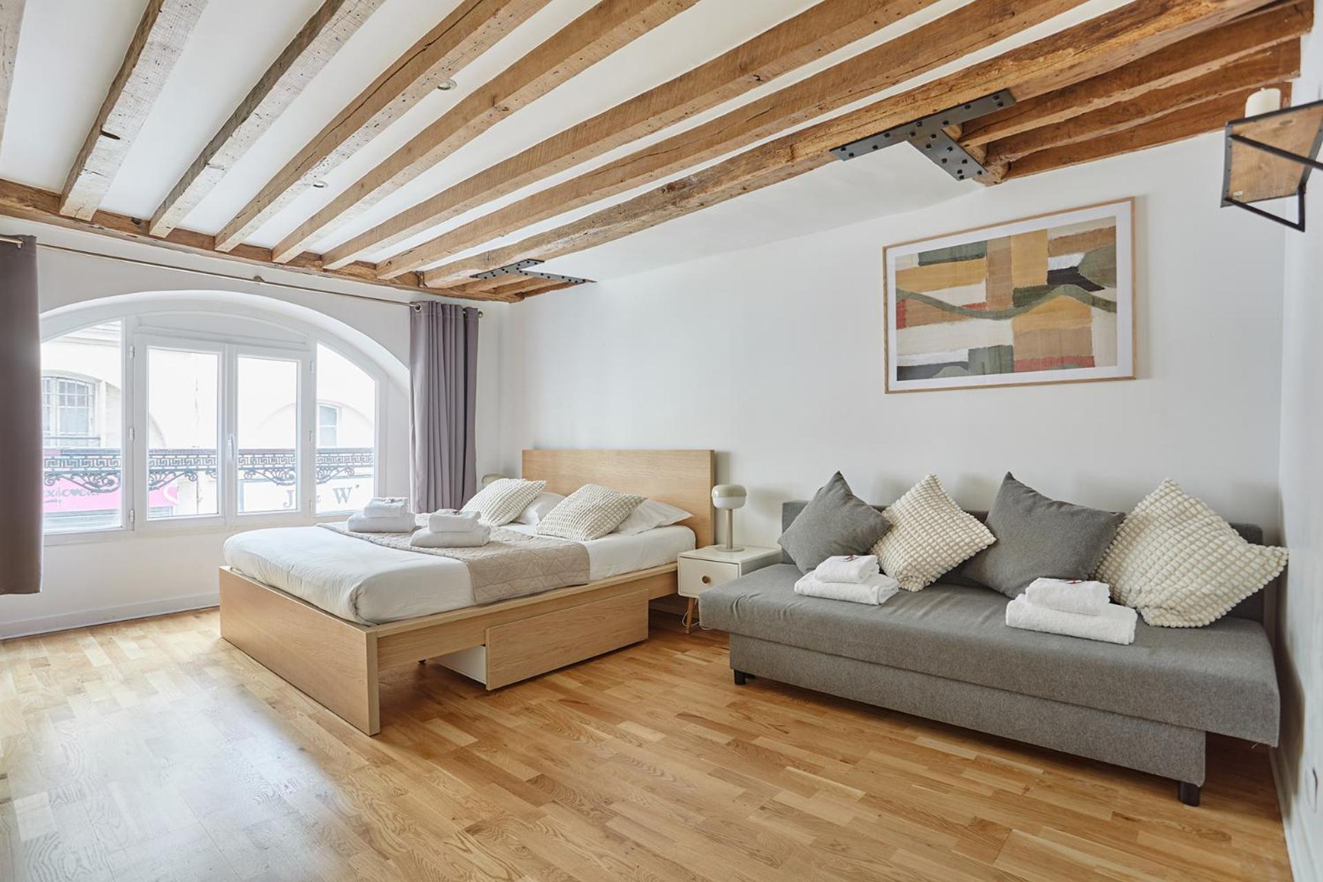 Apartment Charming Center Of By Prestige