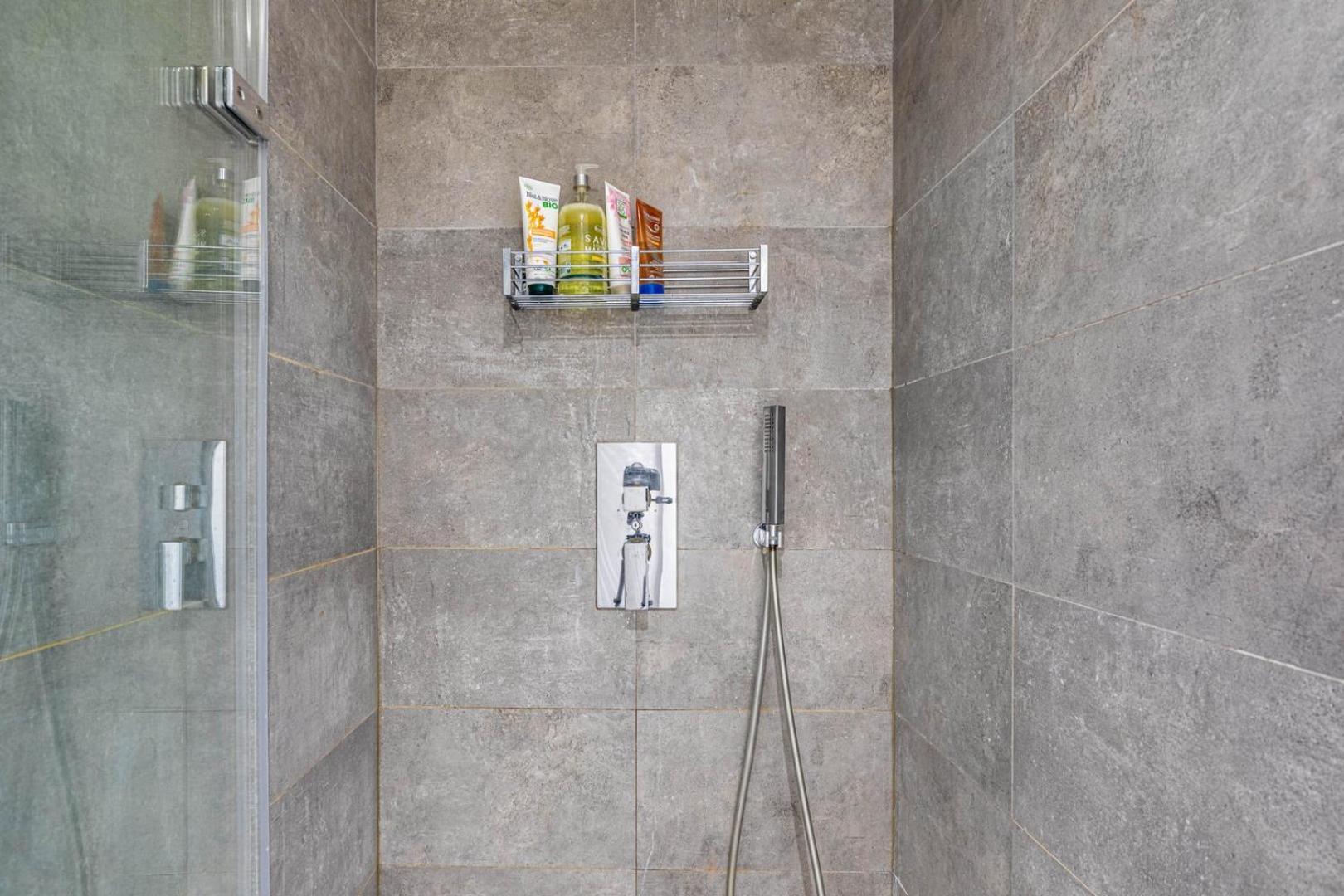 Guestready - Unique Avec Un Balcon Spacieux Apartment