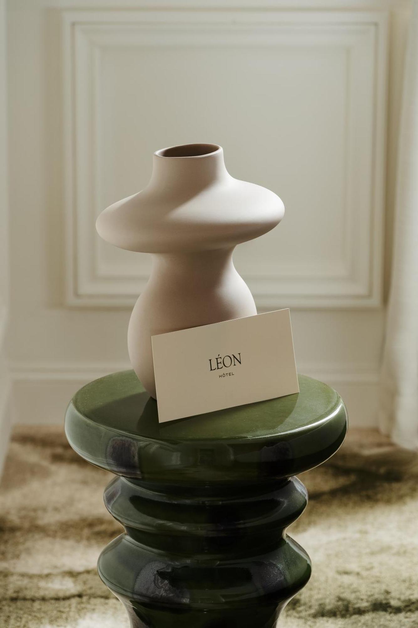 Leon * Paris