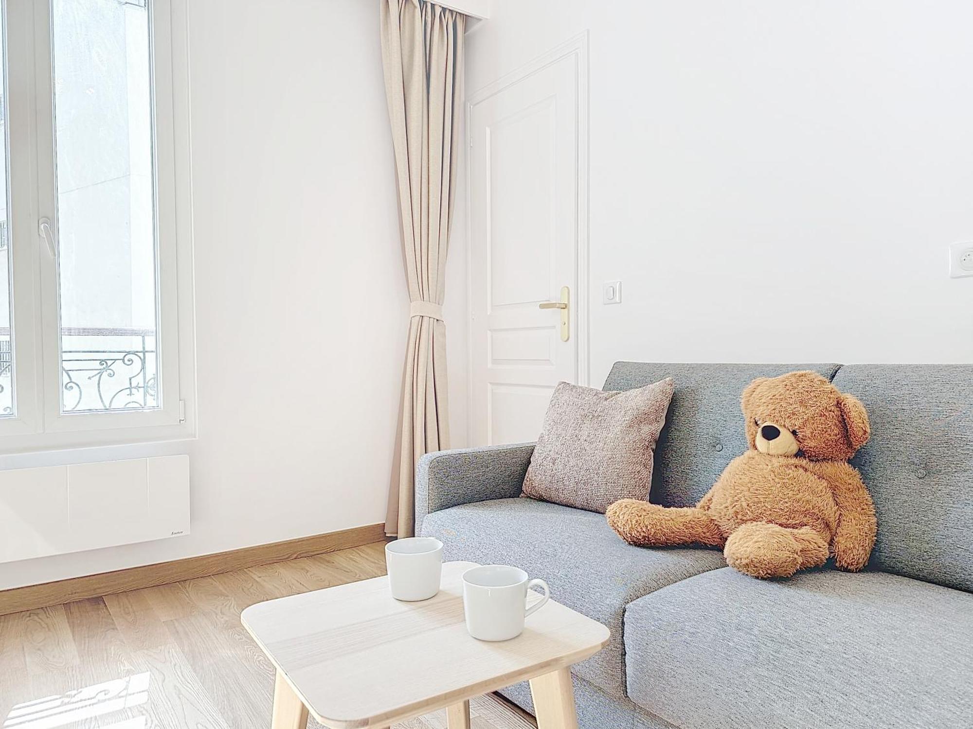 122 - Luxueux Pied-a-terre Parisien Paris