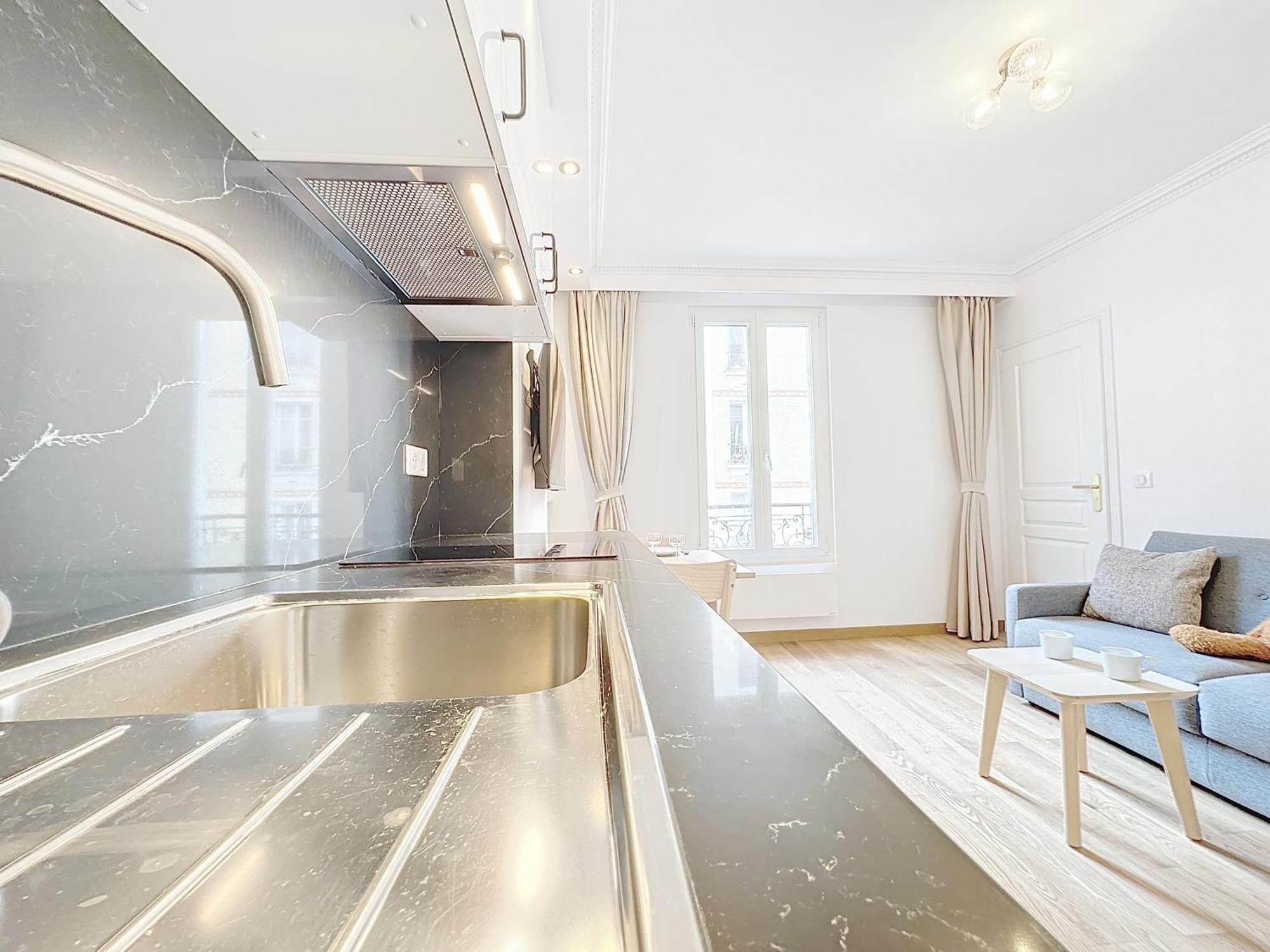 122 - Luxueux Pied-a-terre Parisien Appartement *