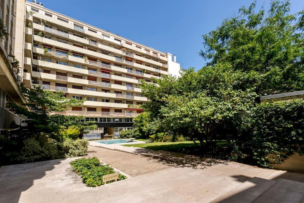 Luxury 5 Bedroom & 5 Bathroom - Eiffel Tower Paris
