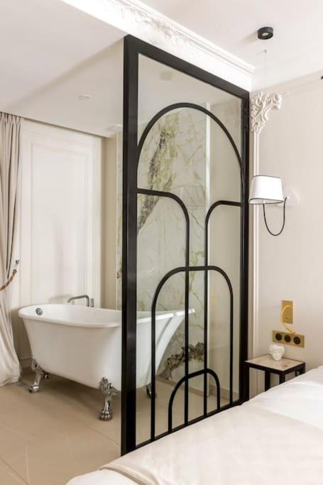 Apartment Luxury 5 Bedroom & 5 Bathroom - Eiffel Tower