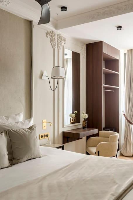 Apartment Luxury 5 Bedroom & 5 Bathroom - Eiffel Tower