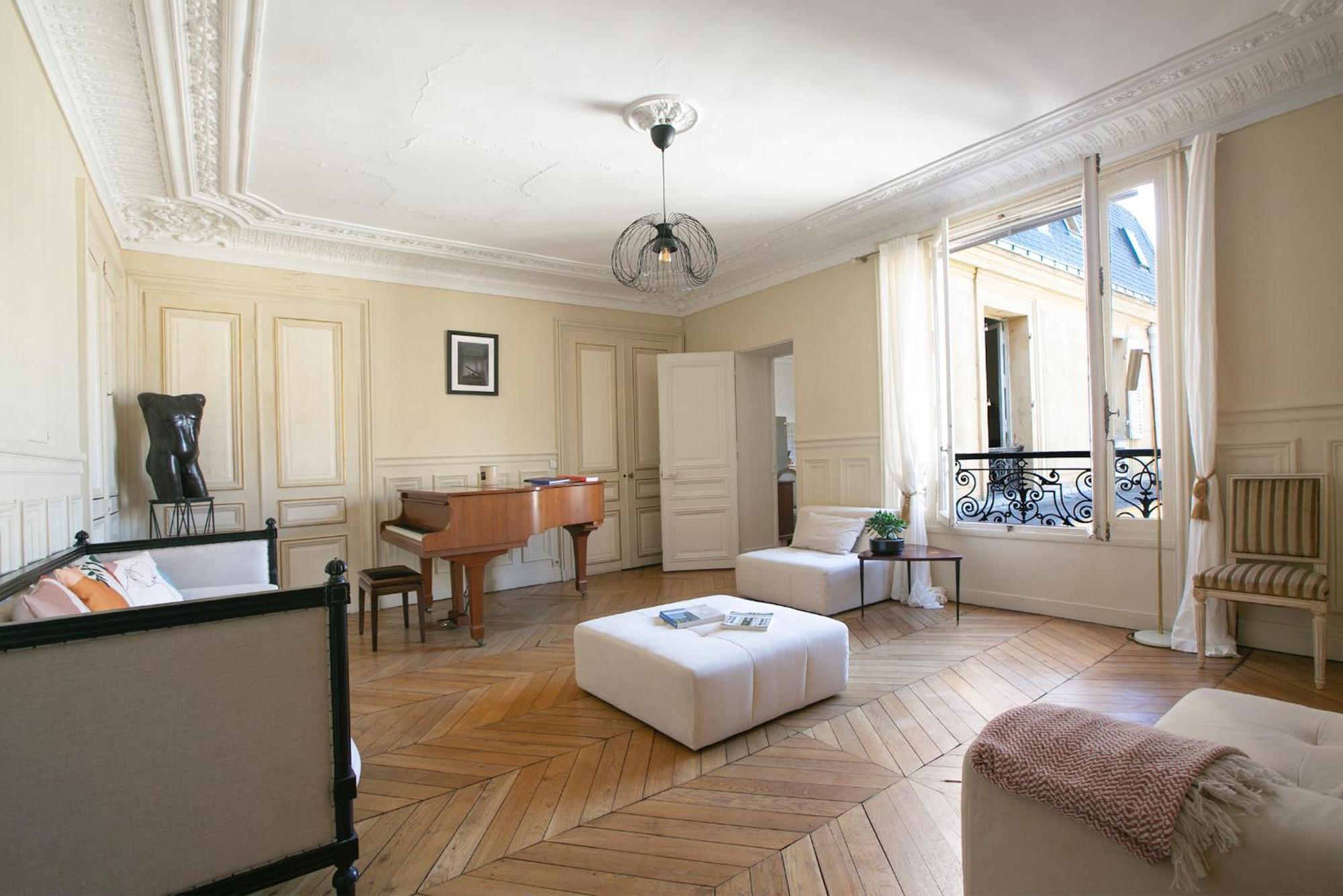 Typical Haussmannien With Eiffel Tower View - Bm68 Apartment