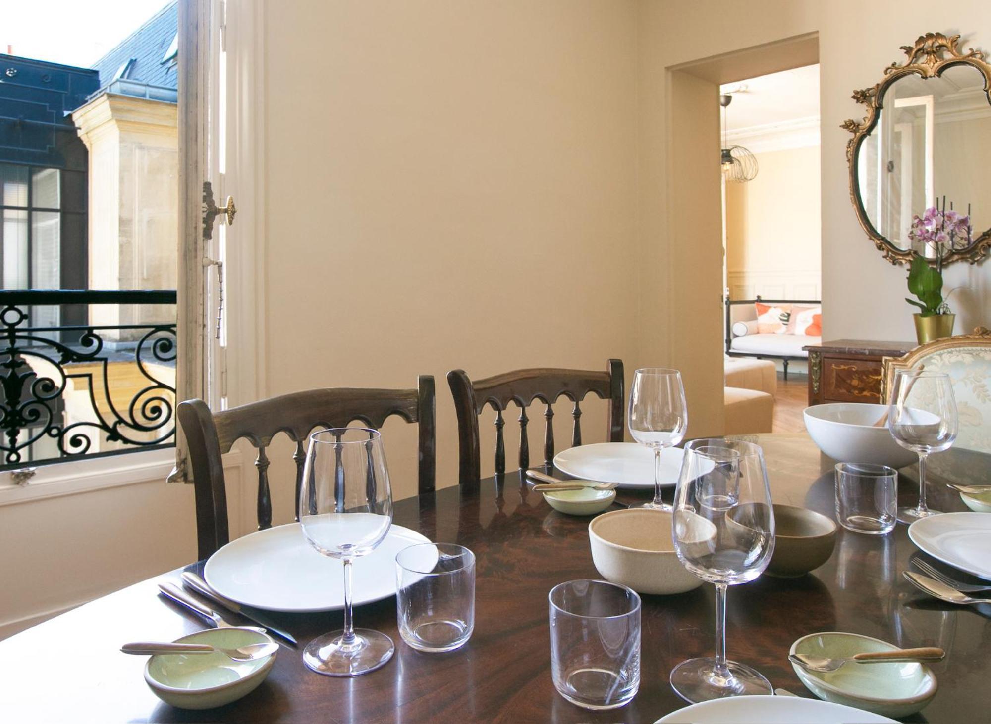 Typical Haussmannien With Eiffel Tower View - Bm68 Apartment *