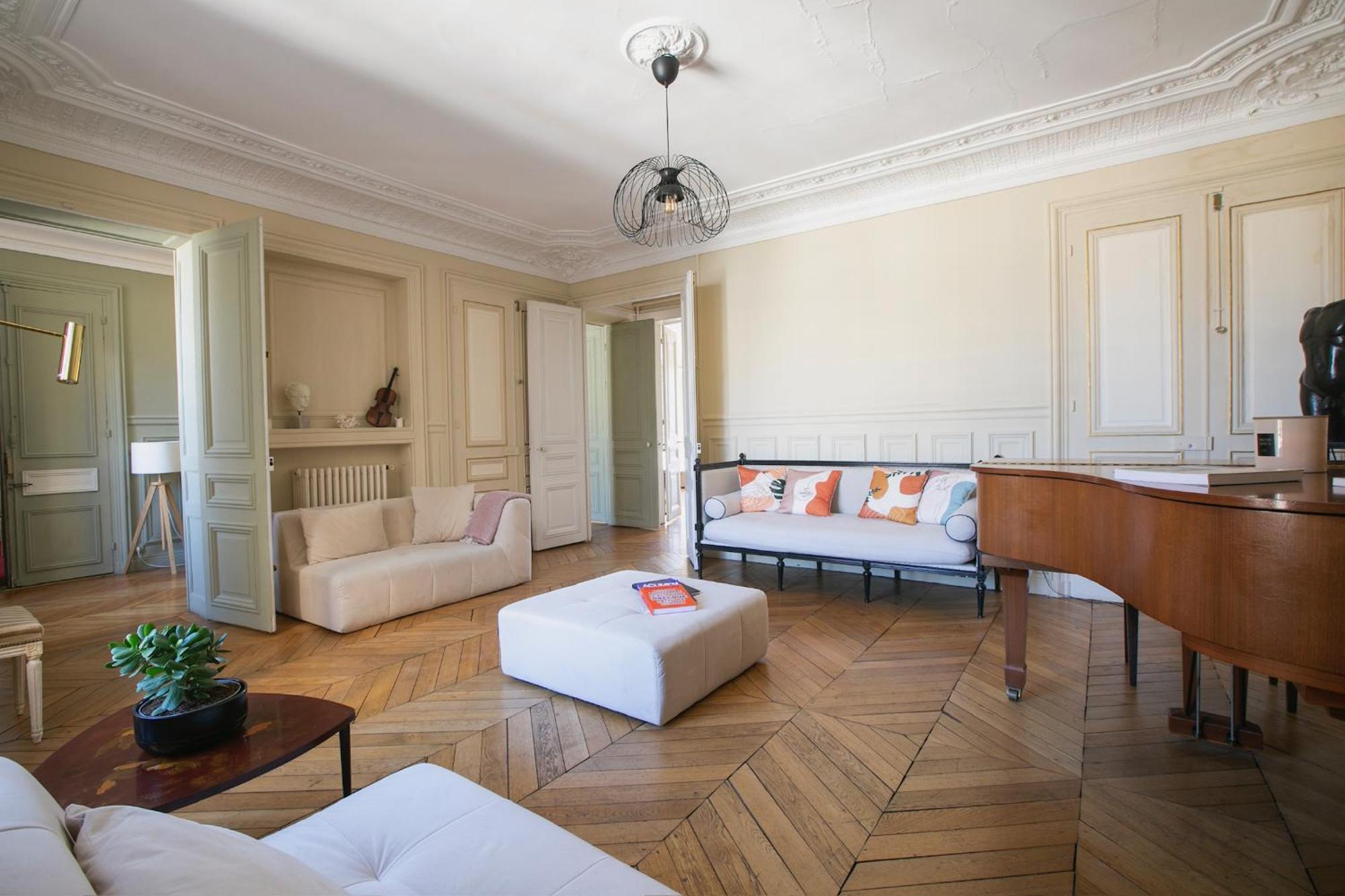 Apartment Typical Haussmannien With Eiffel Tower View - Bm68 Paris