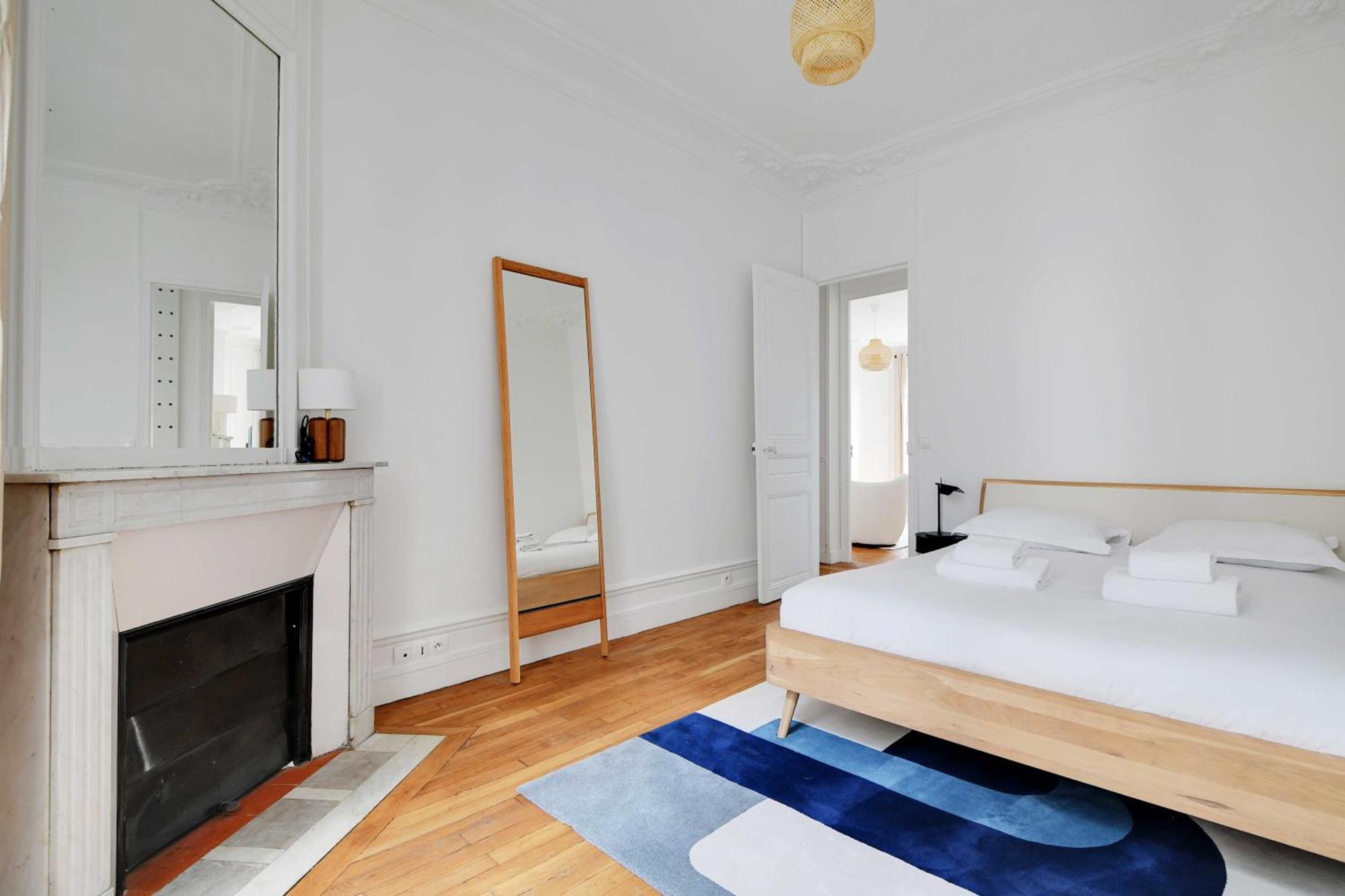 Elegant And Modern 3bd 6p - Eiffel Tower Apartment *