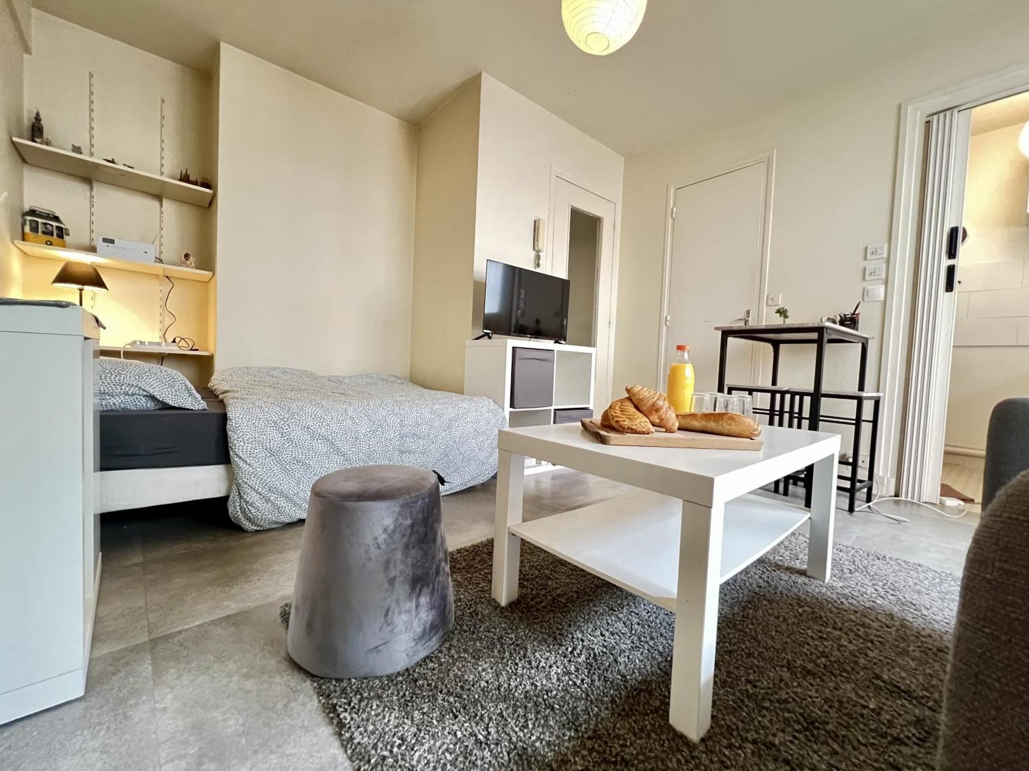 Studio Avec Balcon, Havre De Paix A Montparnasse * Paris