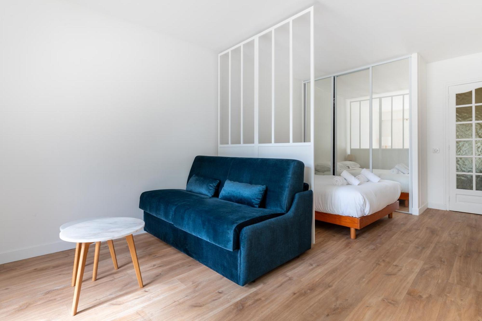 Stylish 1bd Flat With Patio Rue Des Petites Ecuries Apartment Paris