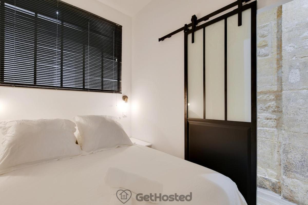 Charming Flat With Jacuzzi Heart Of Gethosted Apartment *