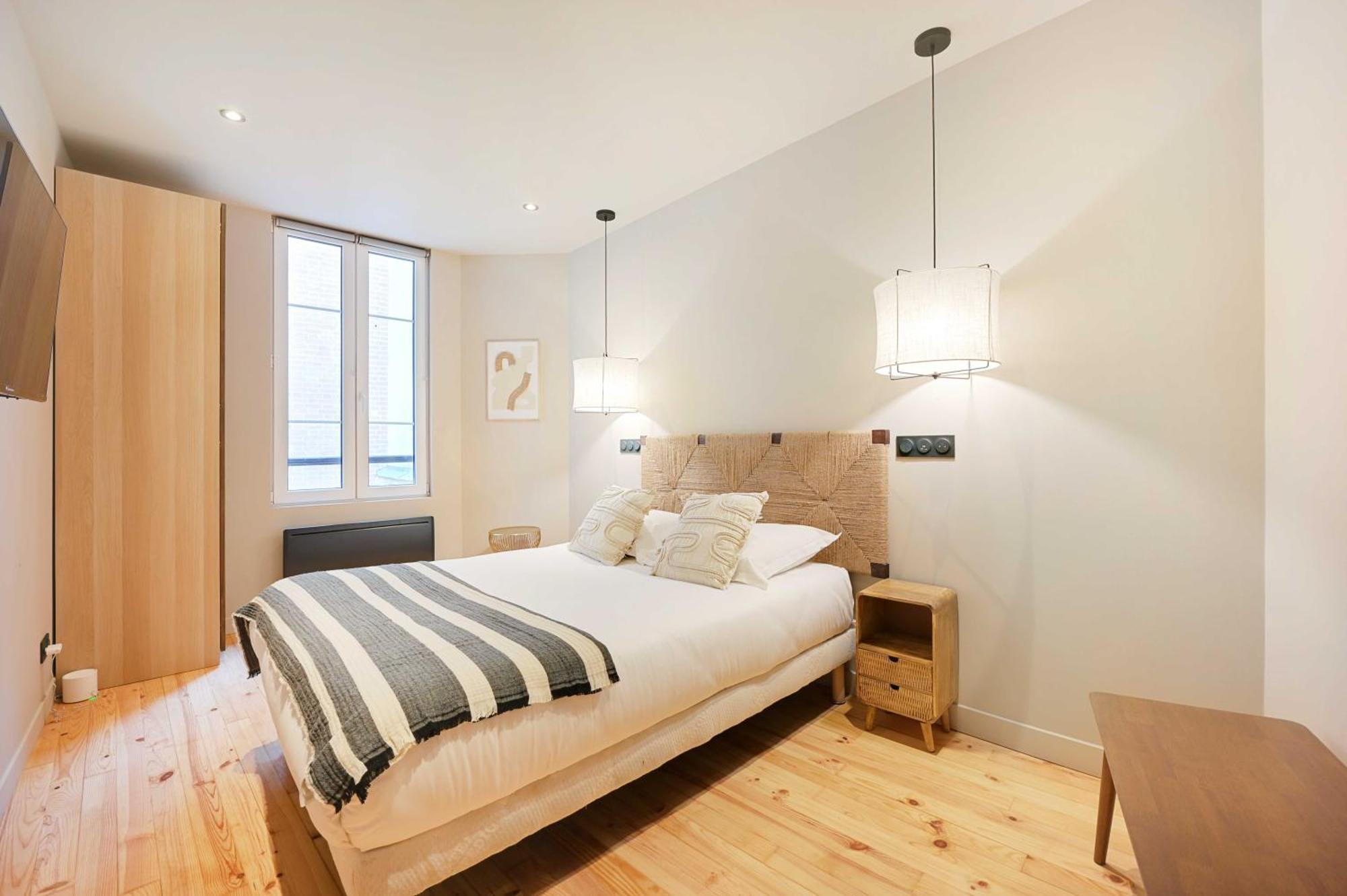 Charming - 2bd-10p - Buttes Aux Cailles Apartment *
