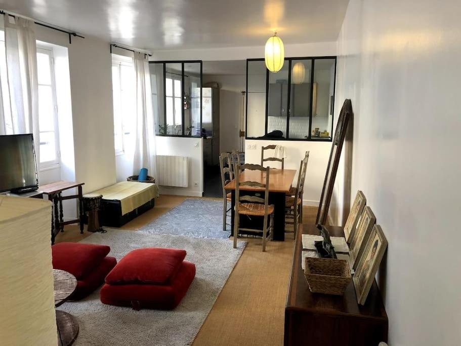 Spacious And Very Quiet Paris