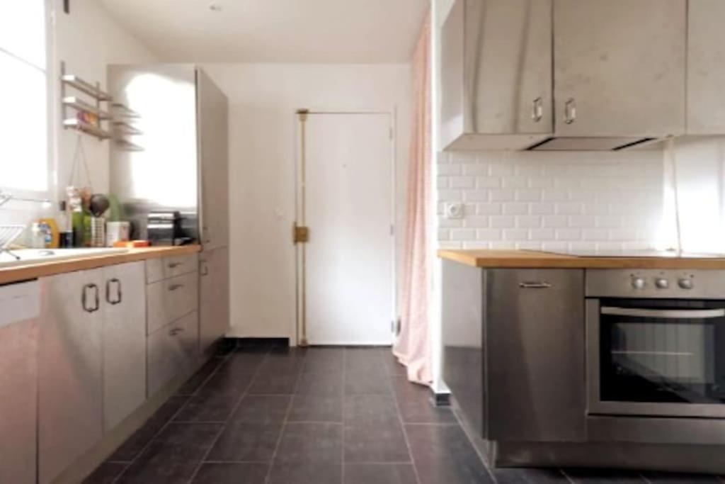 Apartment Spacious And Very Quiet Paris