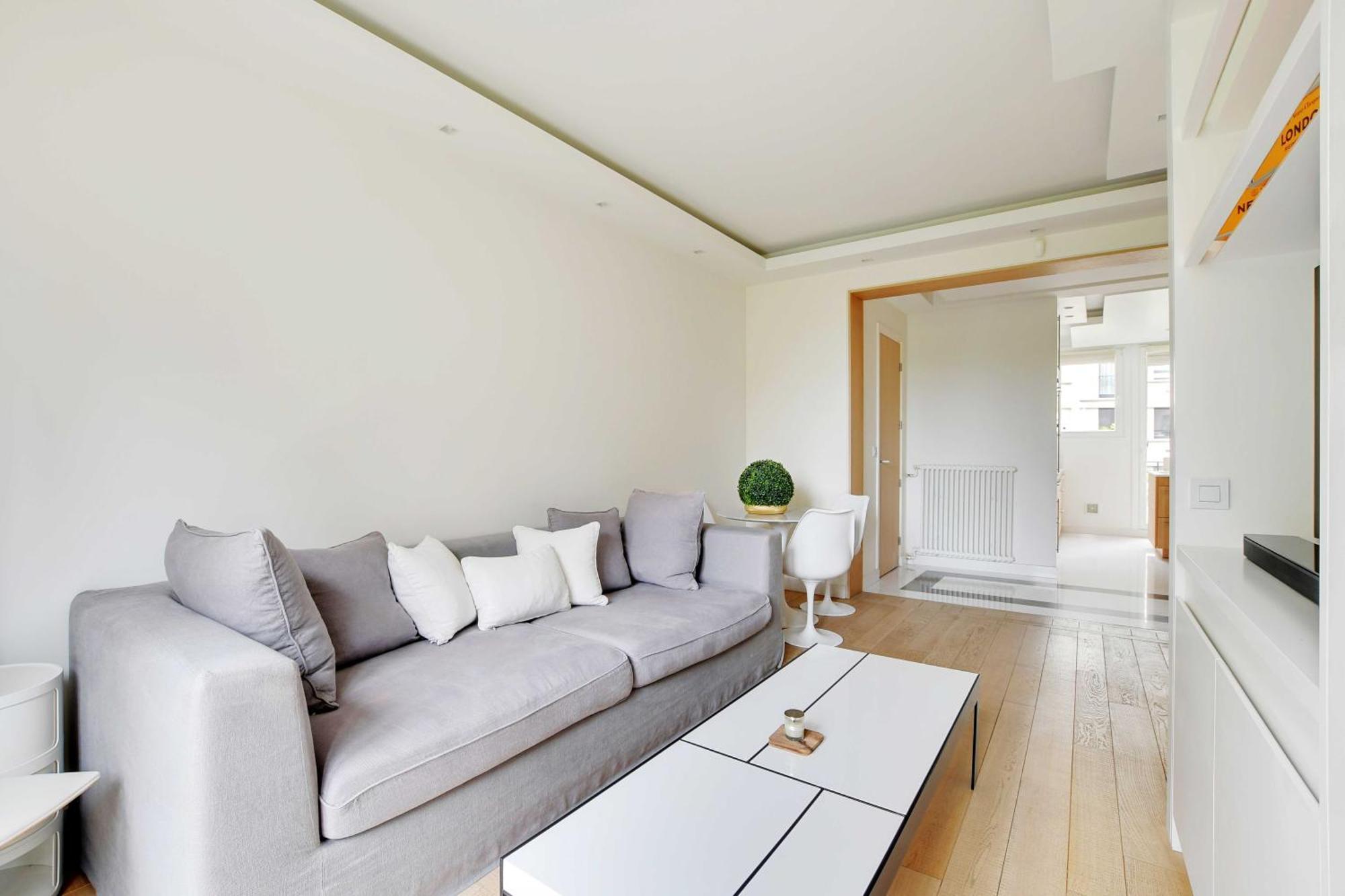 Charming Appt With A-c- 1bd-2p - Tour Eiffel Paris