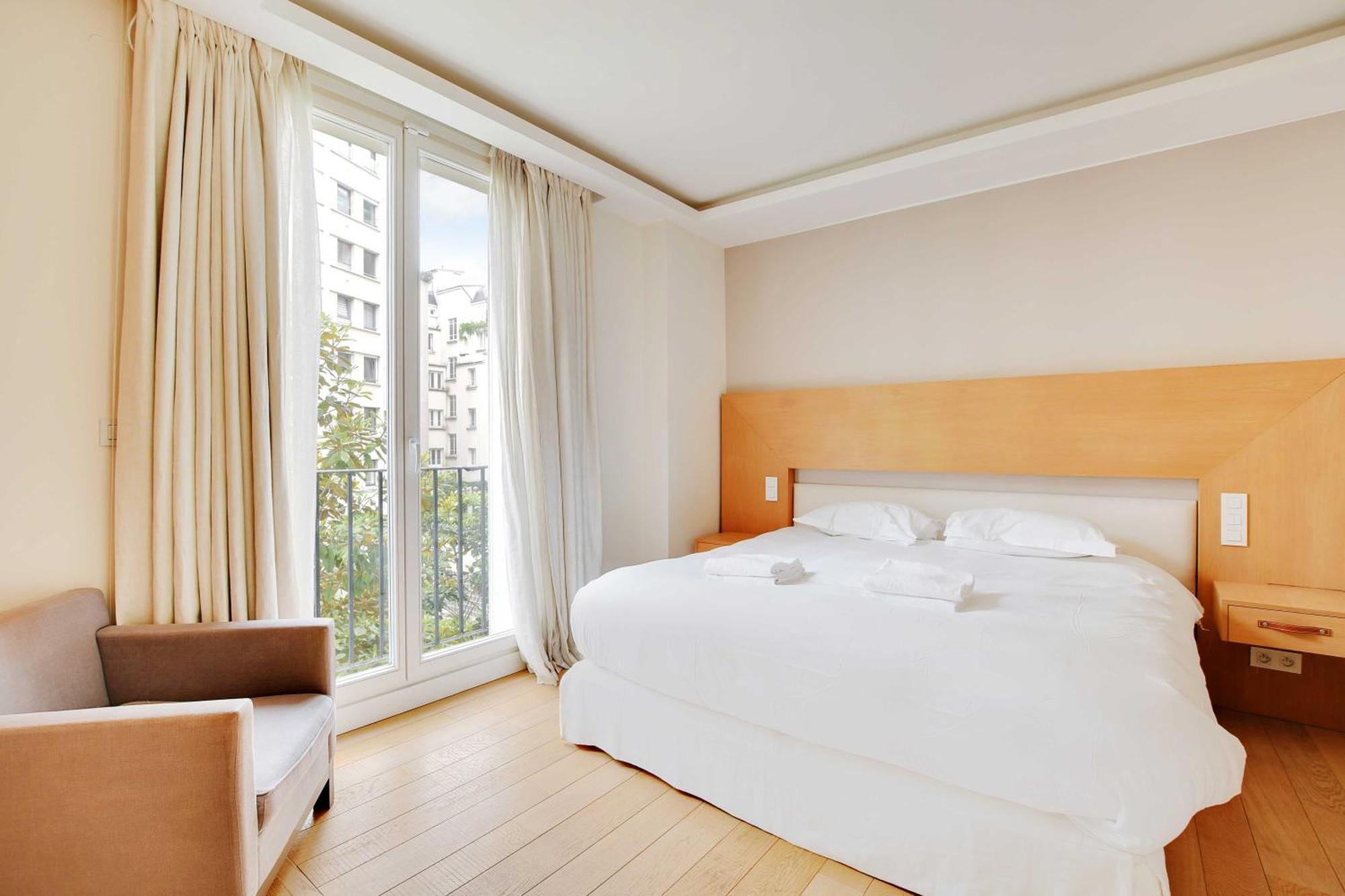 Charming Appt With A-c- 1bd-2p - Tour Eiffel * Paris
