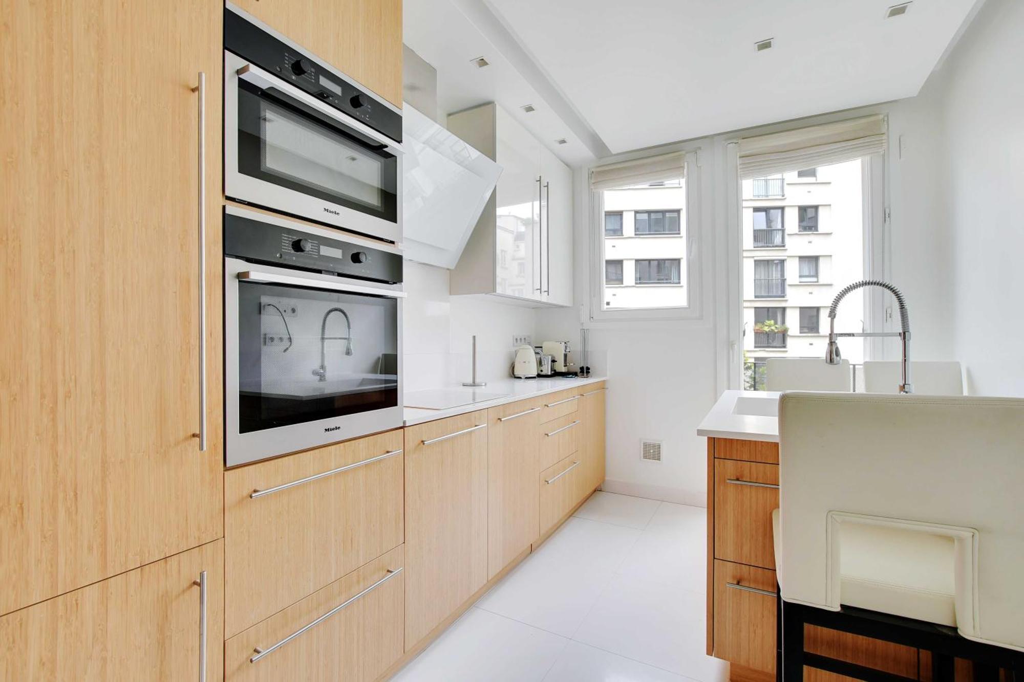 Charming Appt With A-c- 1bd-2p - Tour Eiffel * Paris