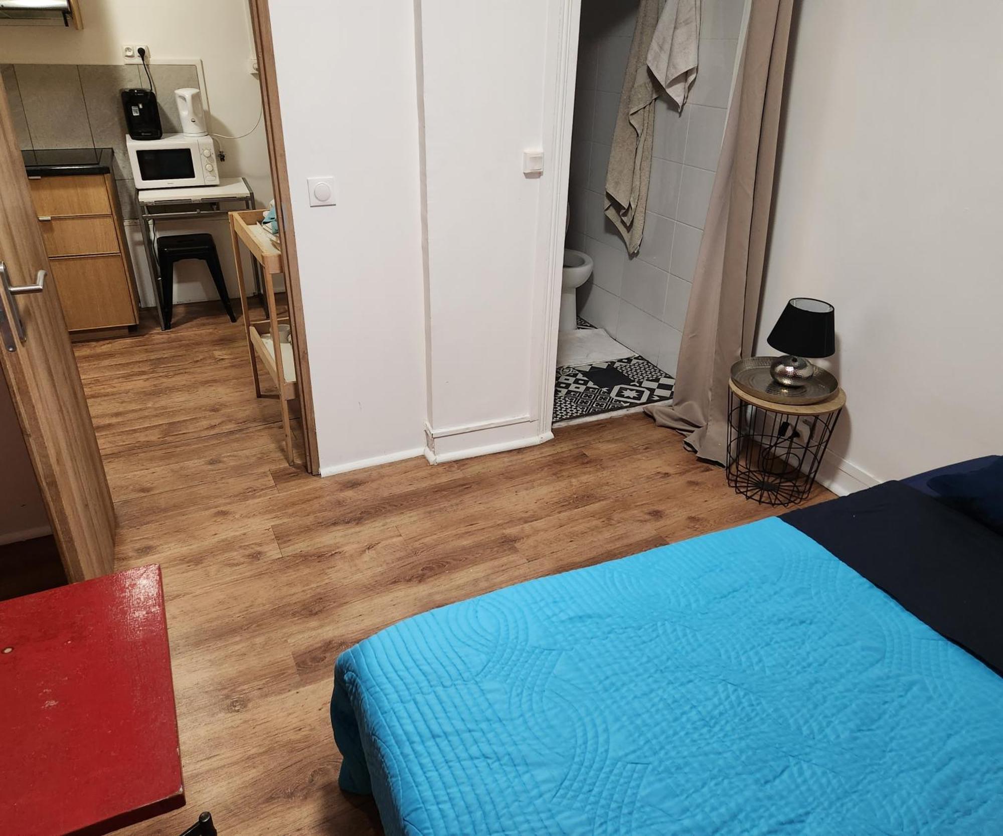 Centre Pres Des Buttes Chaumons Apartment Paris