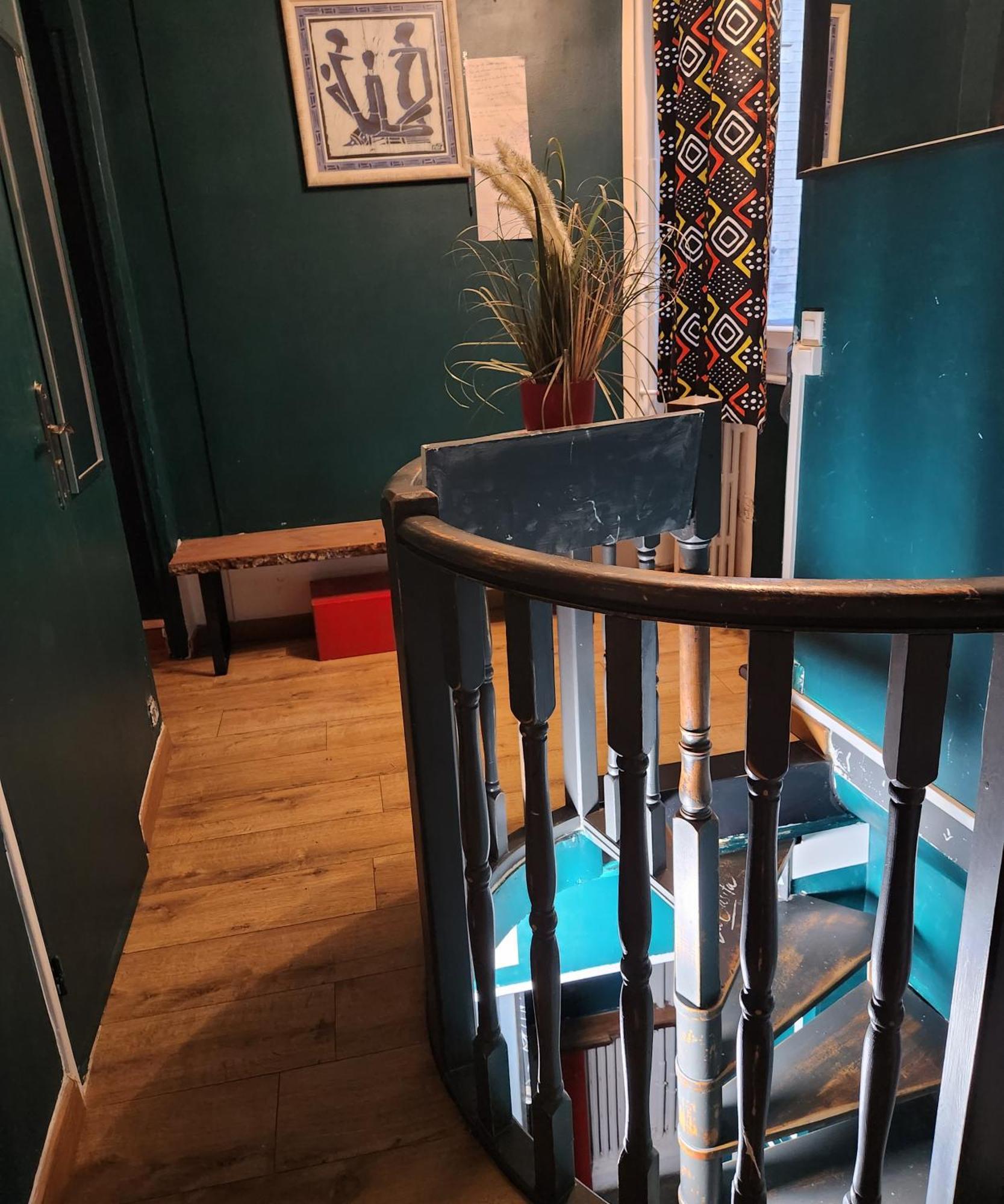 Centre Pres Des Buttes Chaumons Apartment Paris