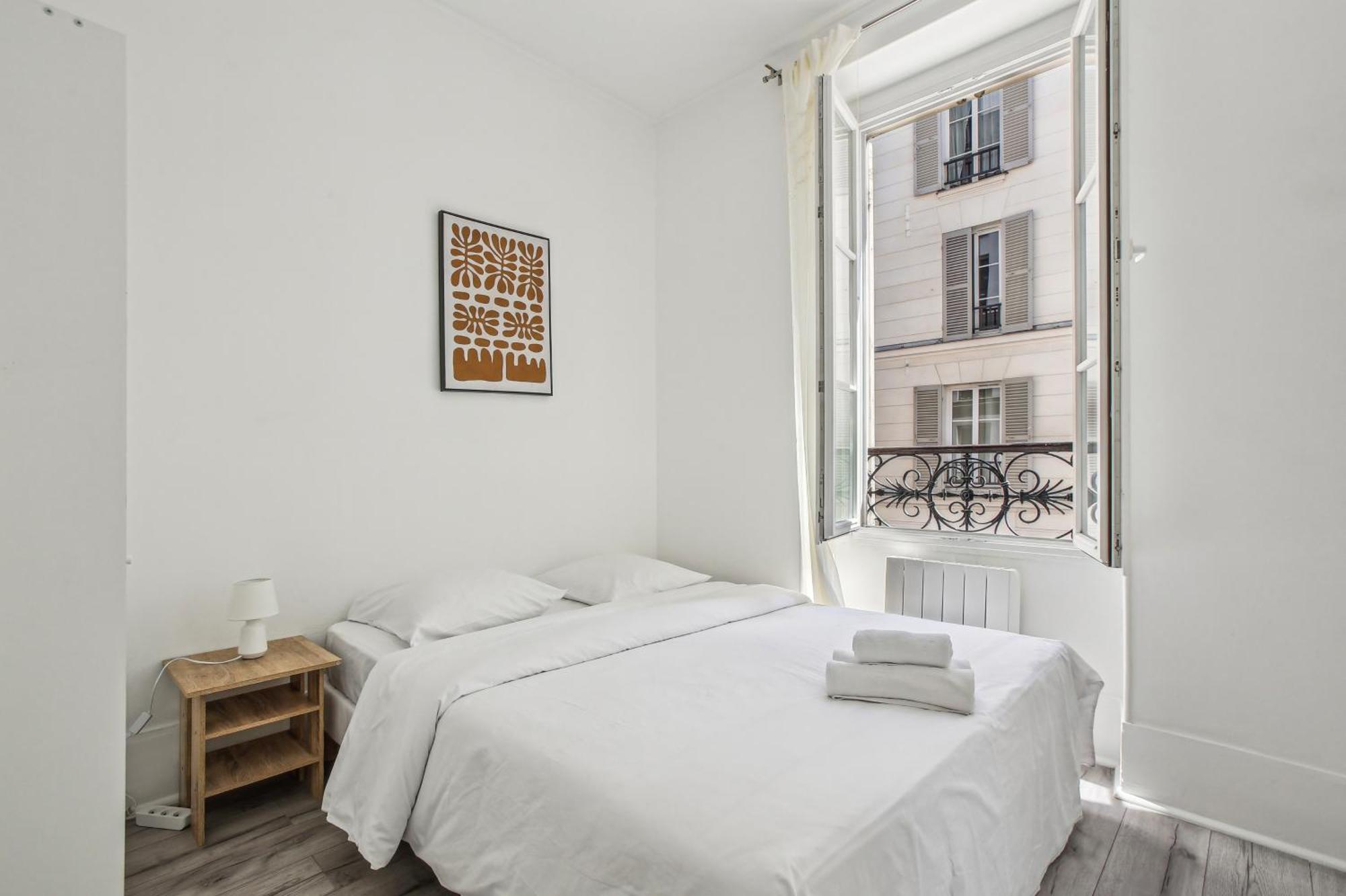 Apartment Chic And Comfortable
