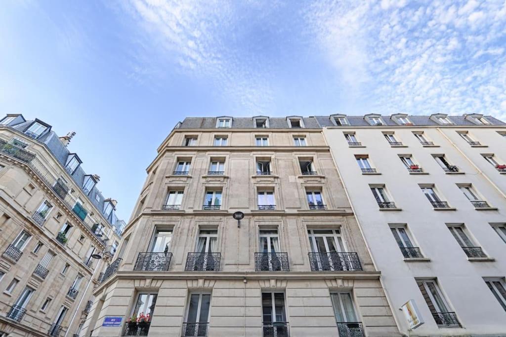Apartment Saussier Ternes Charming 4p Paris