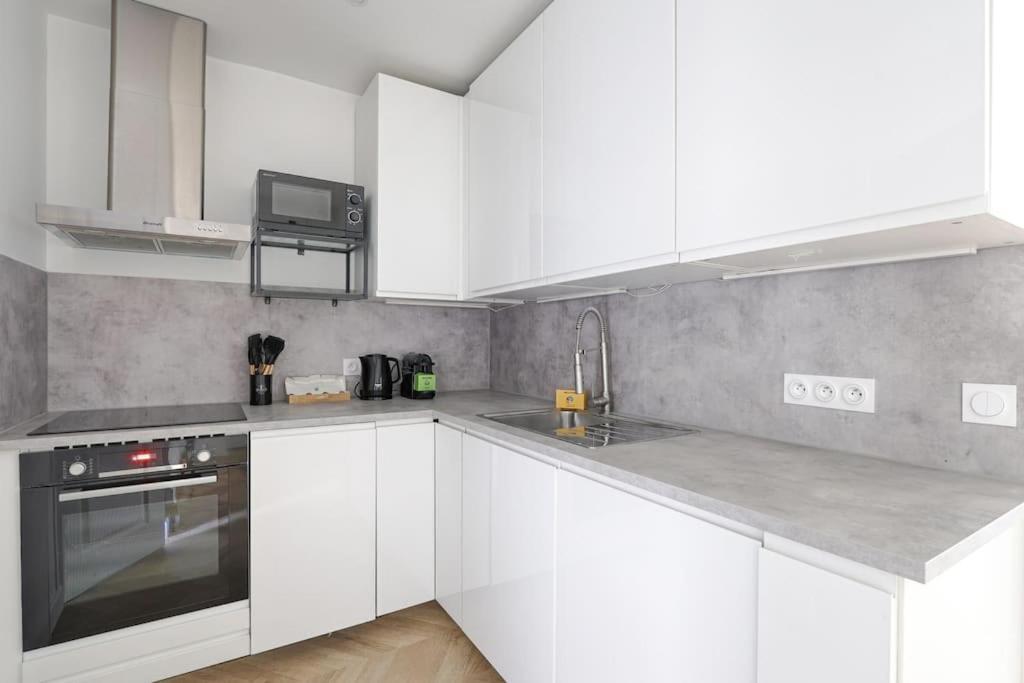 Apartment Saussier Ternes Charming 4p
