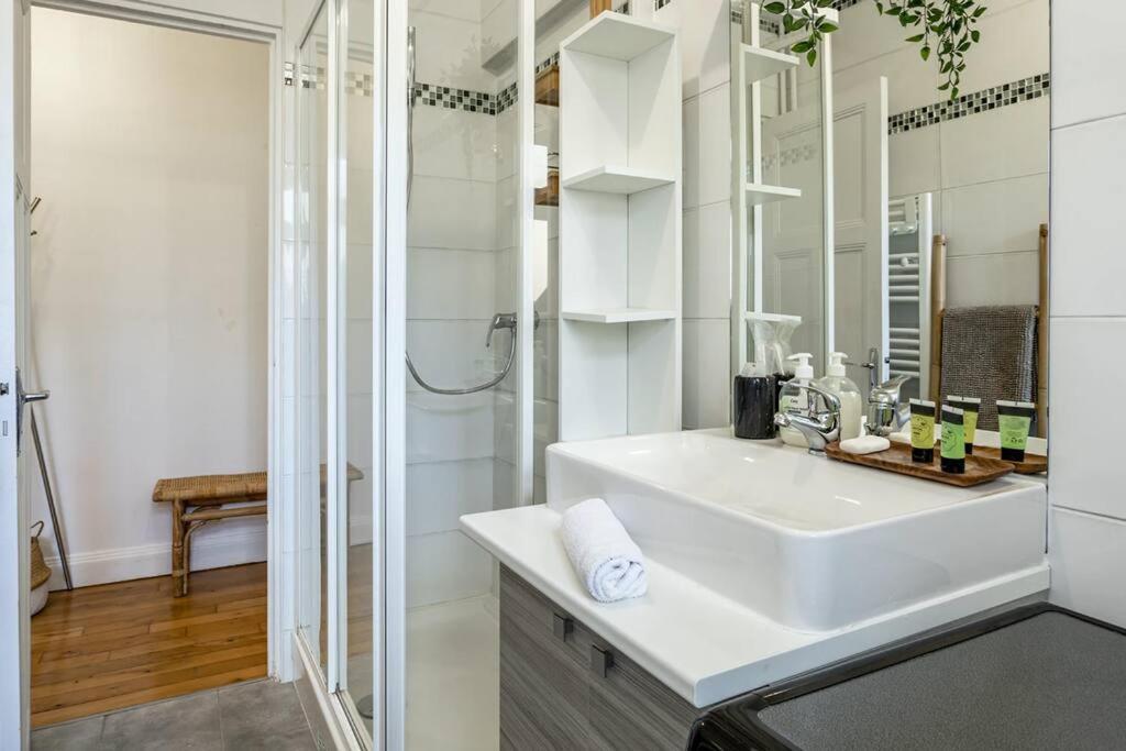 Premium Flat In Well Furnished 16th District