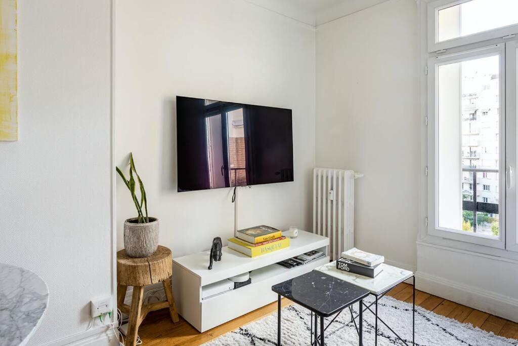 Apartment Premium Flat In Well Furnished 16th District
