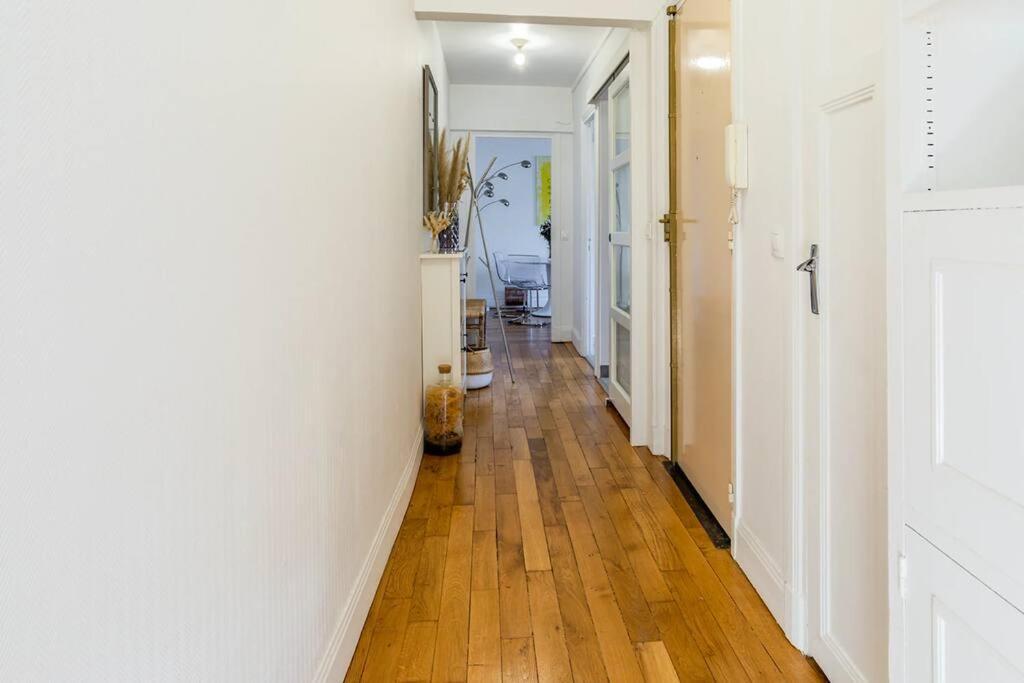 Premium Flat In Well Furnished 16th District Apartment *