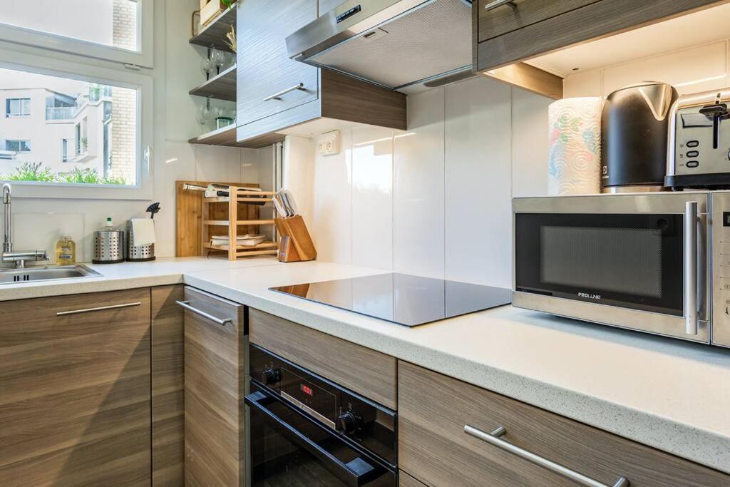 Premium Flat In Well Furnished 16th District *