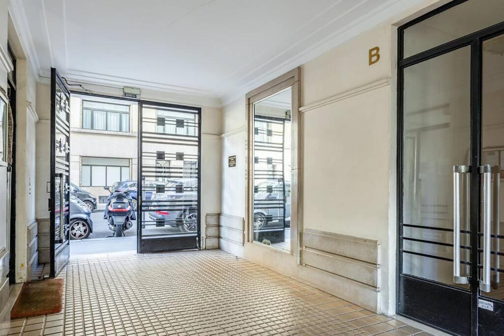 Premium Flat In Well Furnished 16th District Apartment *