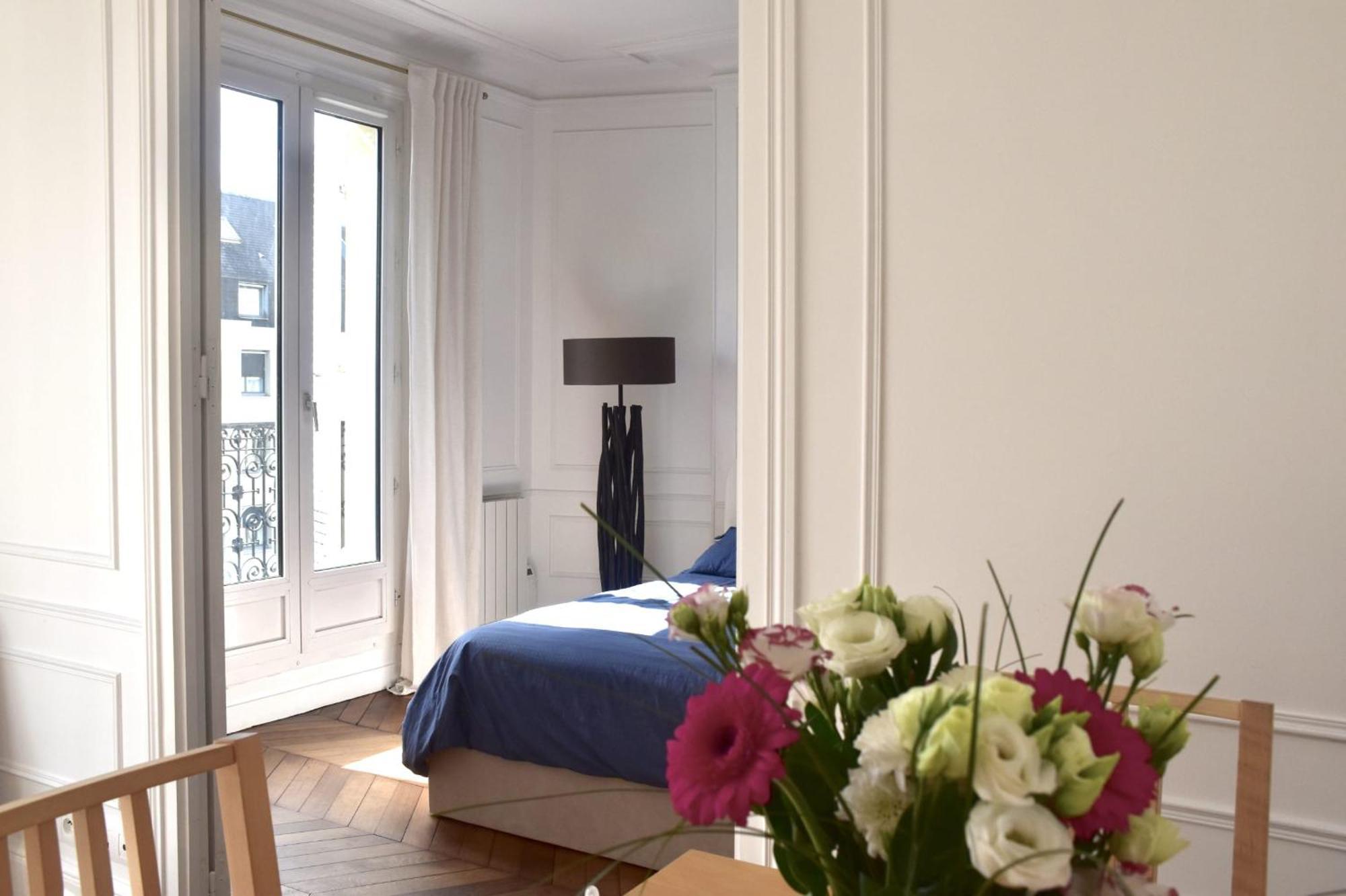 Parisian Flat Close Eiffel Tower * Paris
