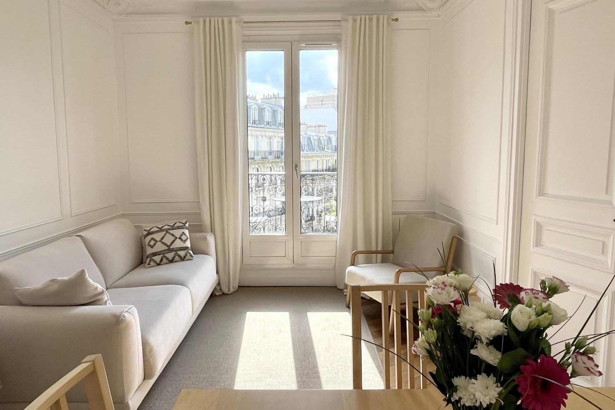 Apartment Parisian Flat Close Eiffel Tower