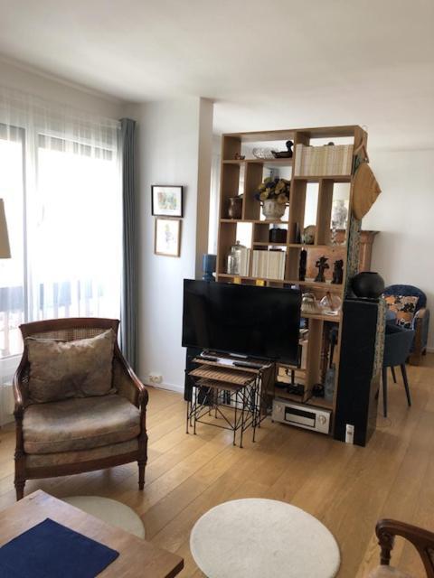 Rue Breguet Apartment *