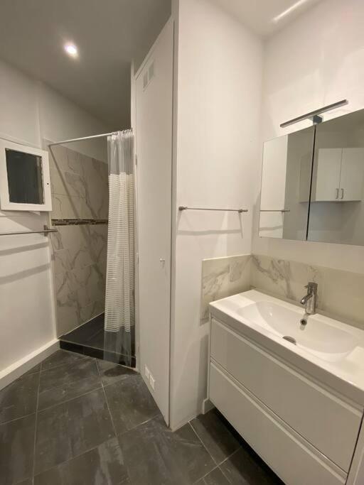 85m2 Center Republique 2 Br-4p Paris