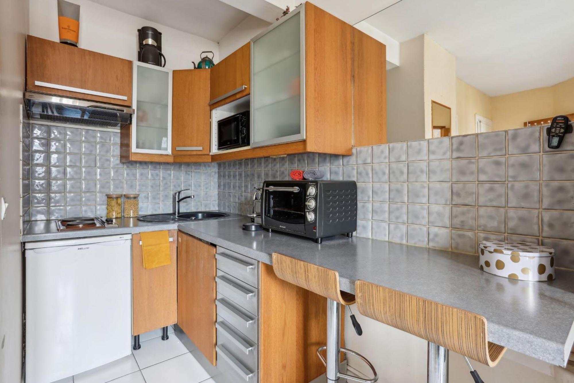 Eiffel Tower & Faubourg - 1br - Cityapartmentstay Paris