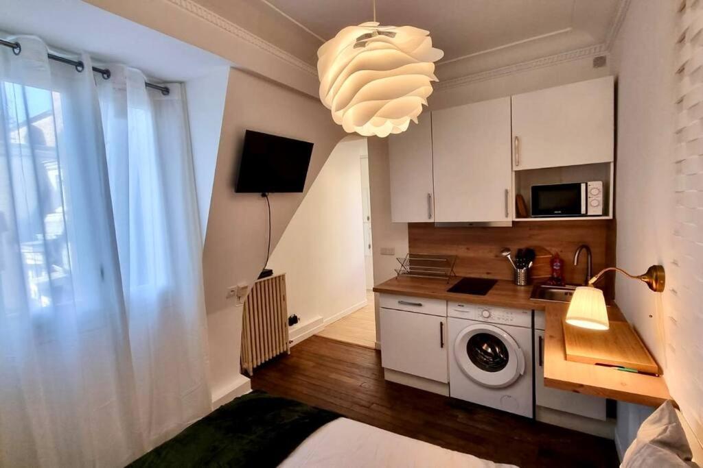 Apartment Champs-elysees - For 2 People