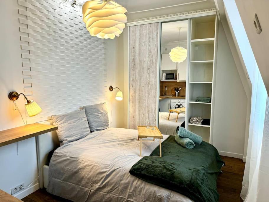 Champs-elysees - For 2 People Apartment Paris
